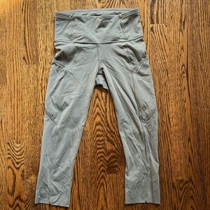 lululemon grey/green leggings. size 6. 3/4 length